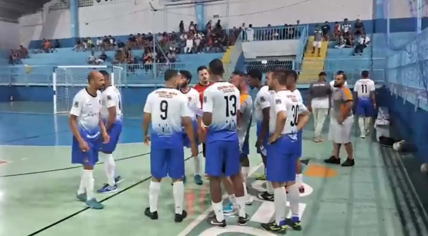 Clarear estreia com vitória no Torneio de Futsal de Verão em Barroso